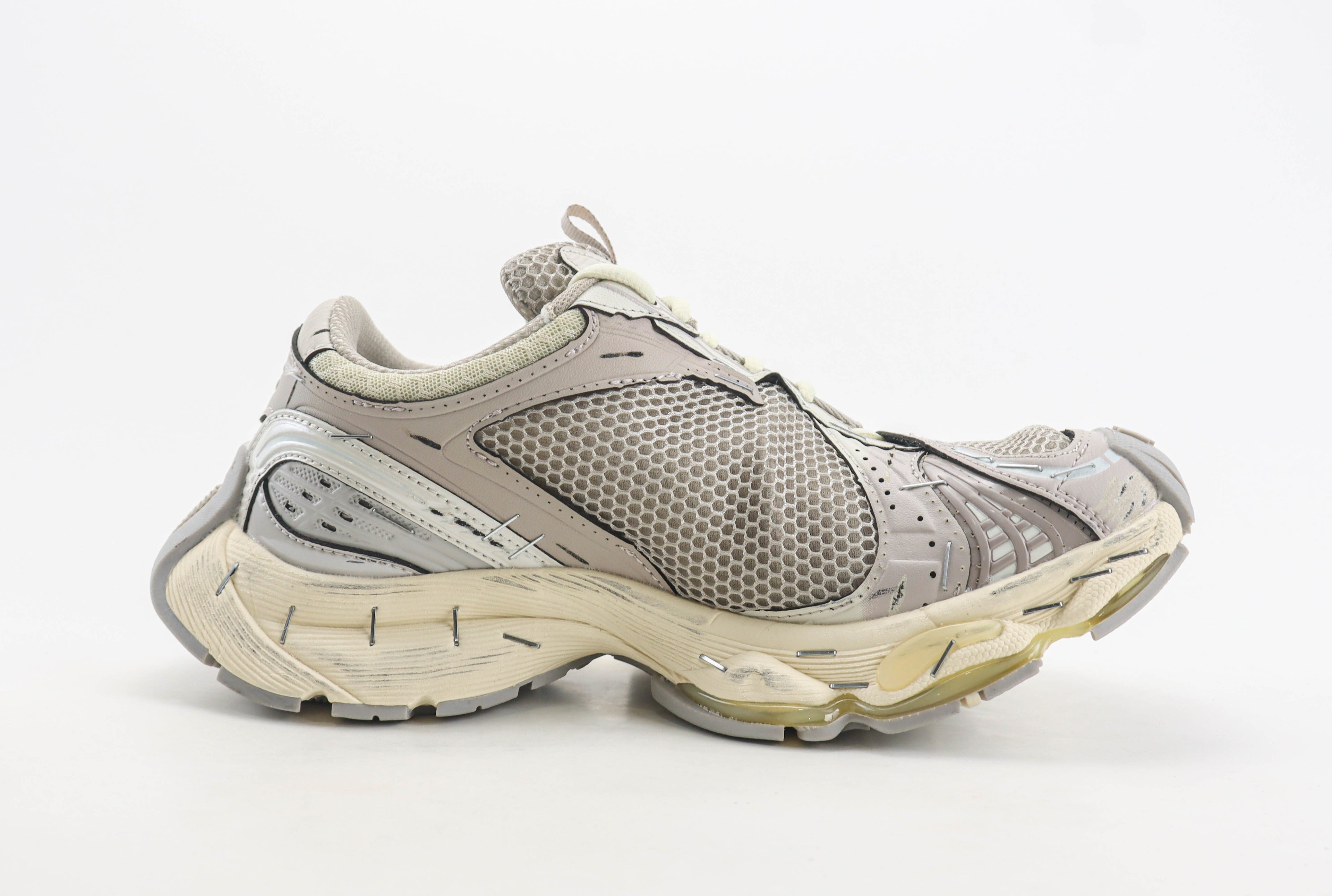 Balenciaga Strapler Low Beige