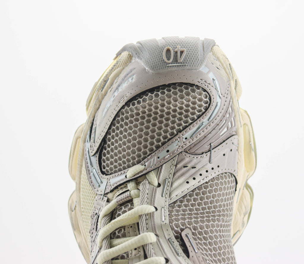 Balenciaga Strapler Low Beige